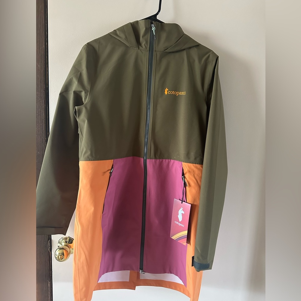 Cotopaxi Cielo rain trench